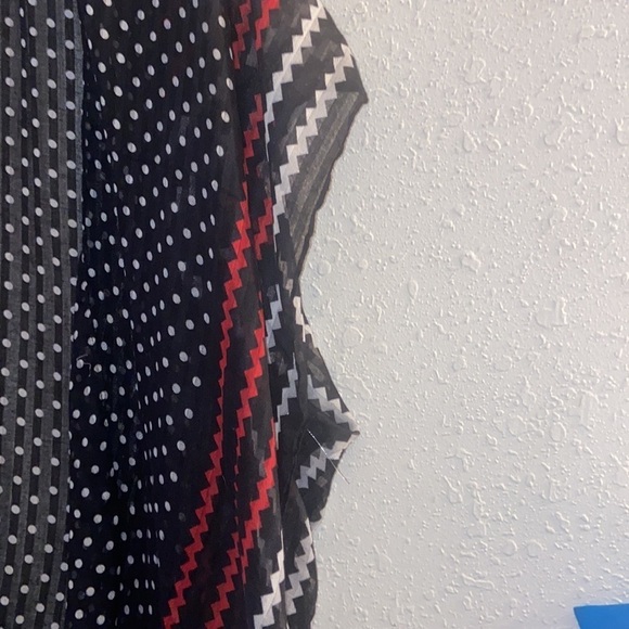 Nwt Women’s size one size fits most open kimono/wrap T21 - Picture 3 of 6